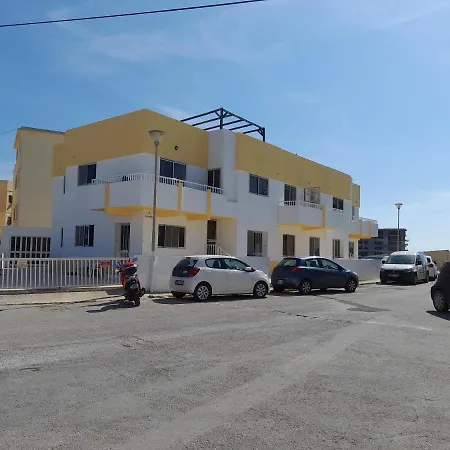 Apartment Sunshine Holiday 8 With Spectacular Seaviews