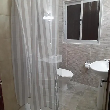 Sunshine Holiday 8 With Spectacular Seaviews *