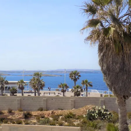 아파트 Sunshine Holiday 8 With Spectacular Seaviews