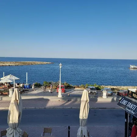 Sunshine Holiday 8 With Spectacular Seaviews