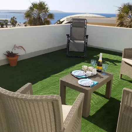 Sunshine Holiday 8 With Spectacular Seaviews *