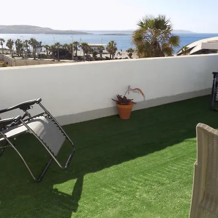 Sunshine Holiday 8 With Spectacular Seaviews *