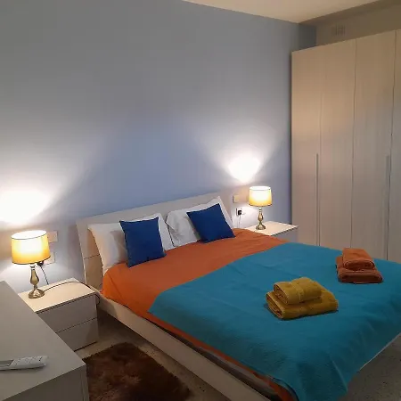 Sunshine Holiday 8 With Spectacular Seaviews